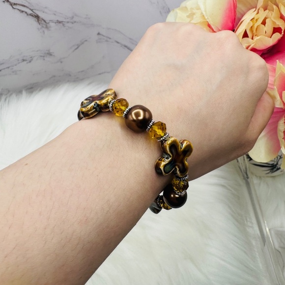 Floral Shaped Stone Beaded Bracelet Mustard Yellow Brown - Picture 3 of 6